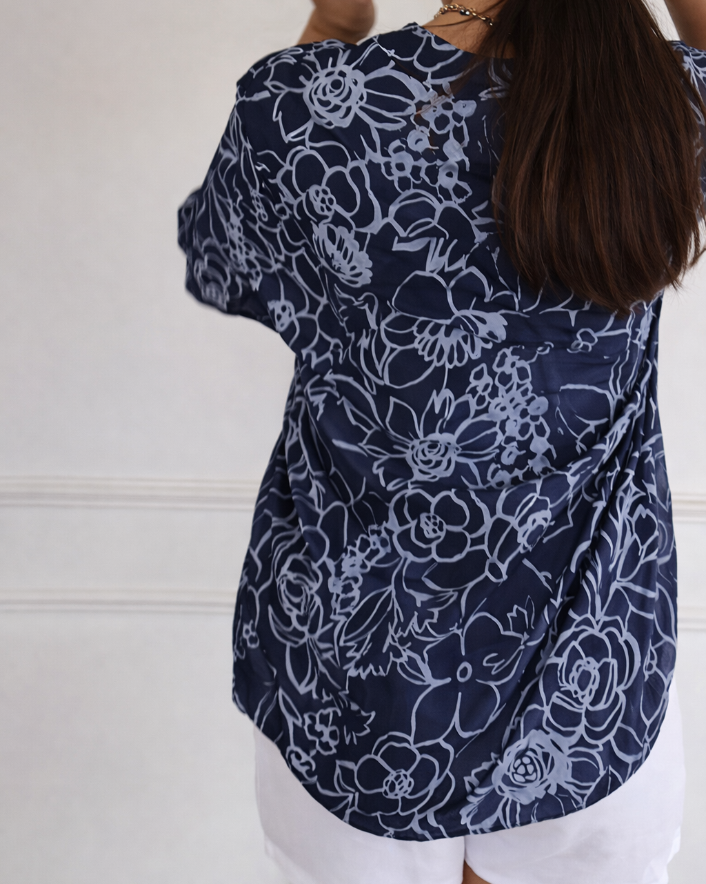 Avery | Elegant Blouse with Pocket