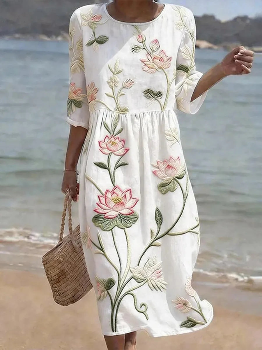 Kayla | Dress with Plant and Flower Pattern