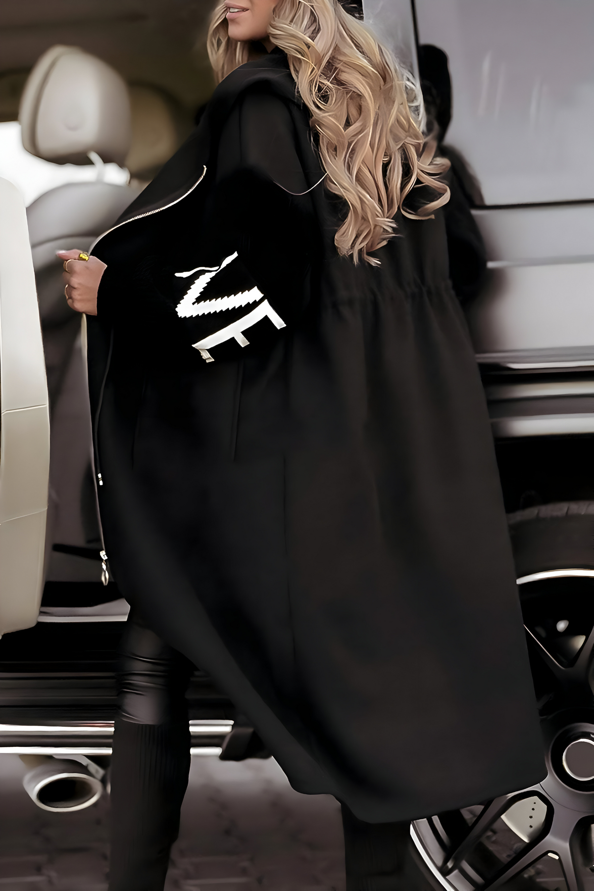 Felicia™ | Women’s Jacket with Knitted Sleeves and Hood
