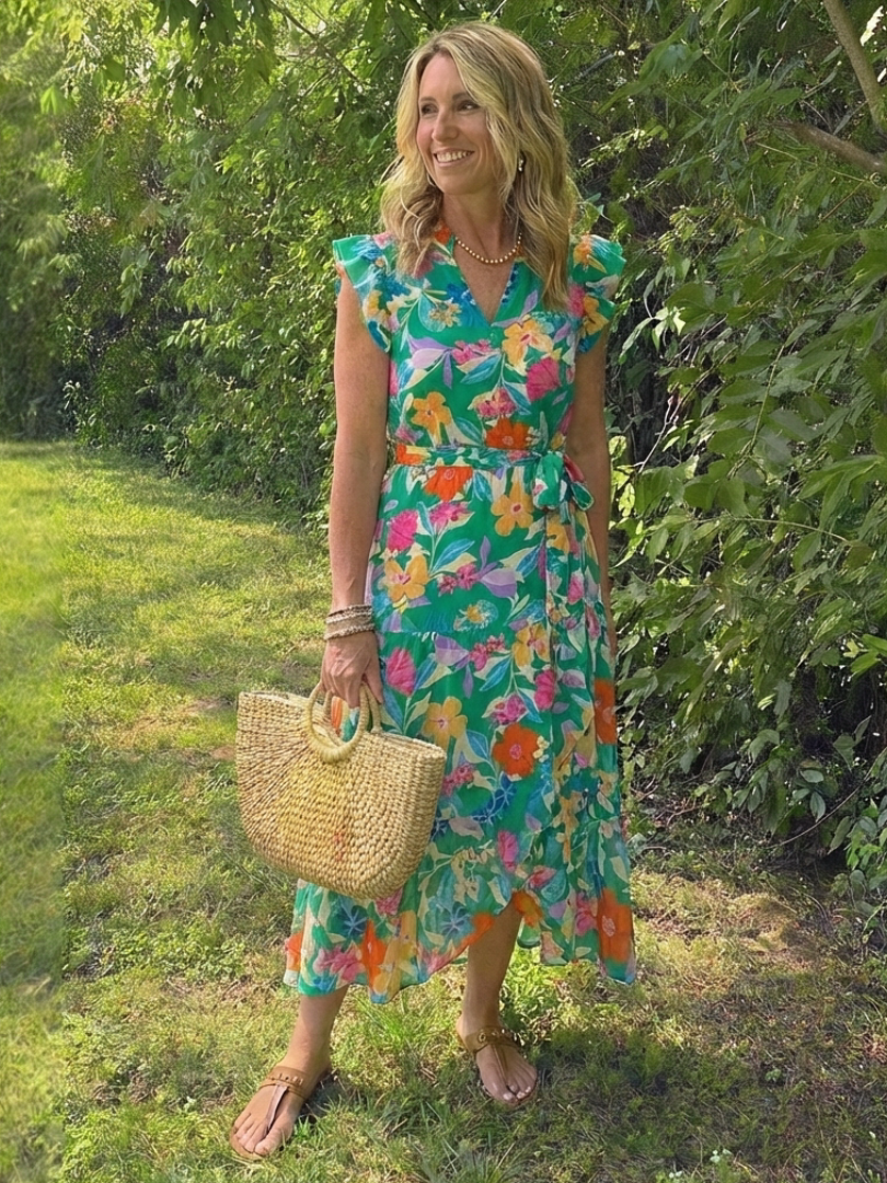 Lila™ | Tummy-Flattering Floral Midi Dress