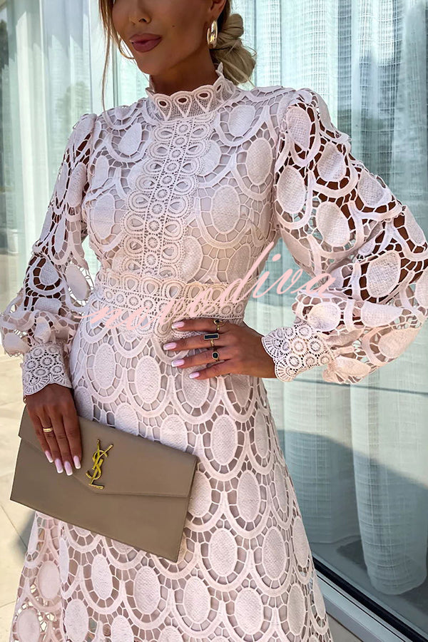Noor | Romantic Lace Dress