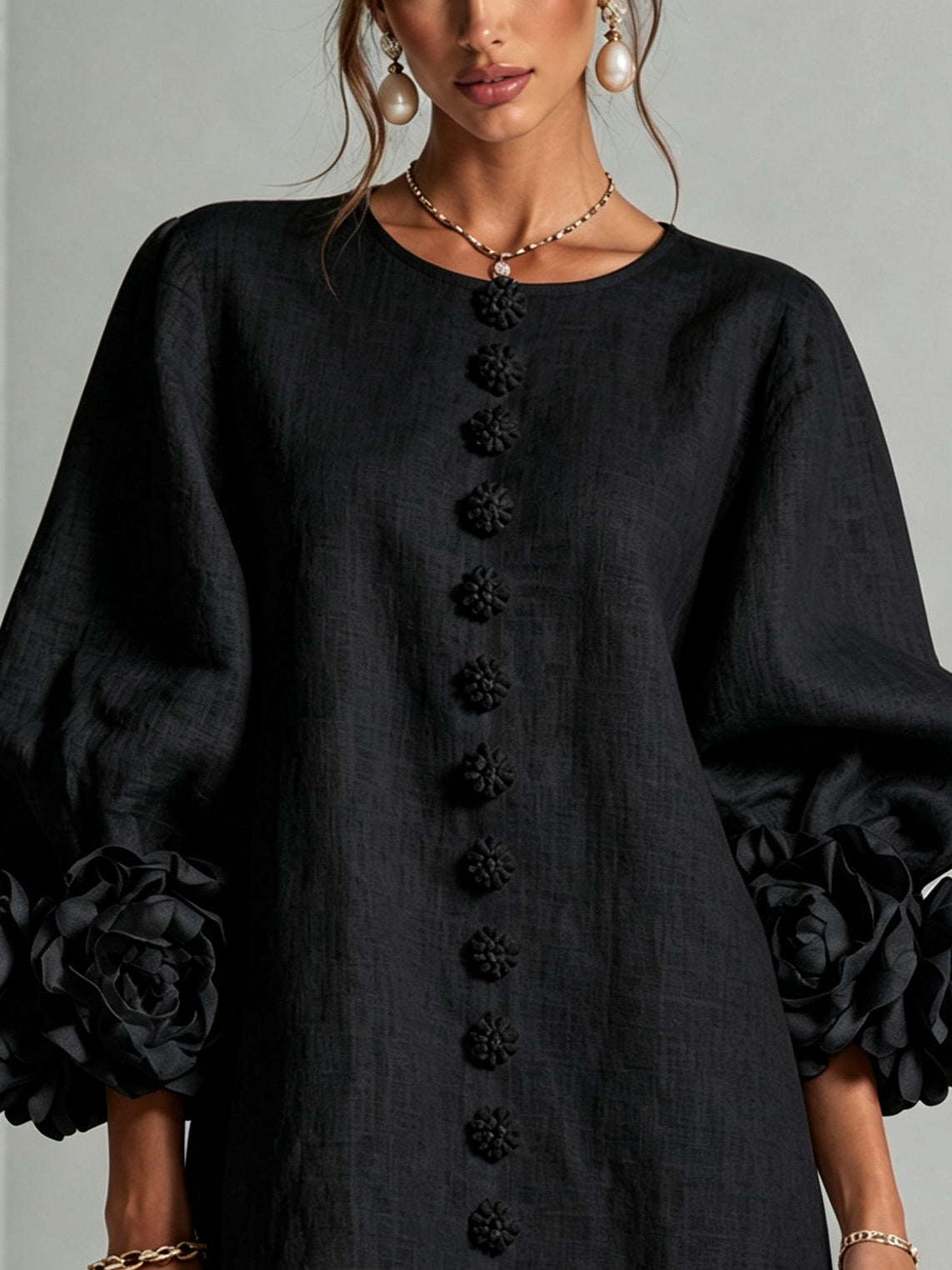 Susan™ | Loose Dress with Button Closure and Ruffled Sleeves 18