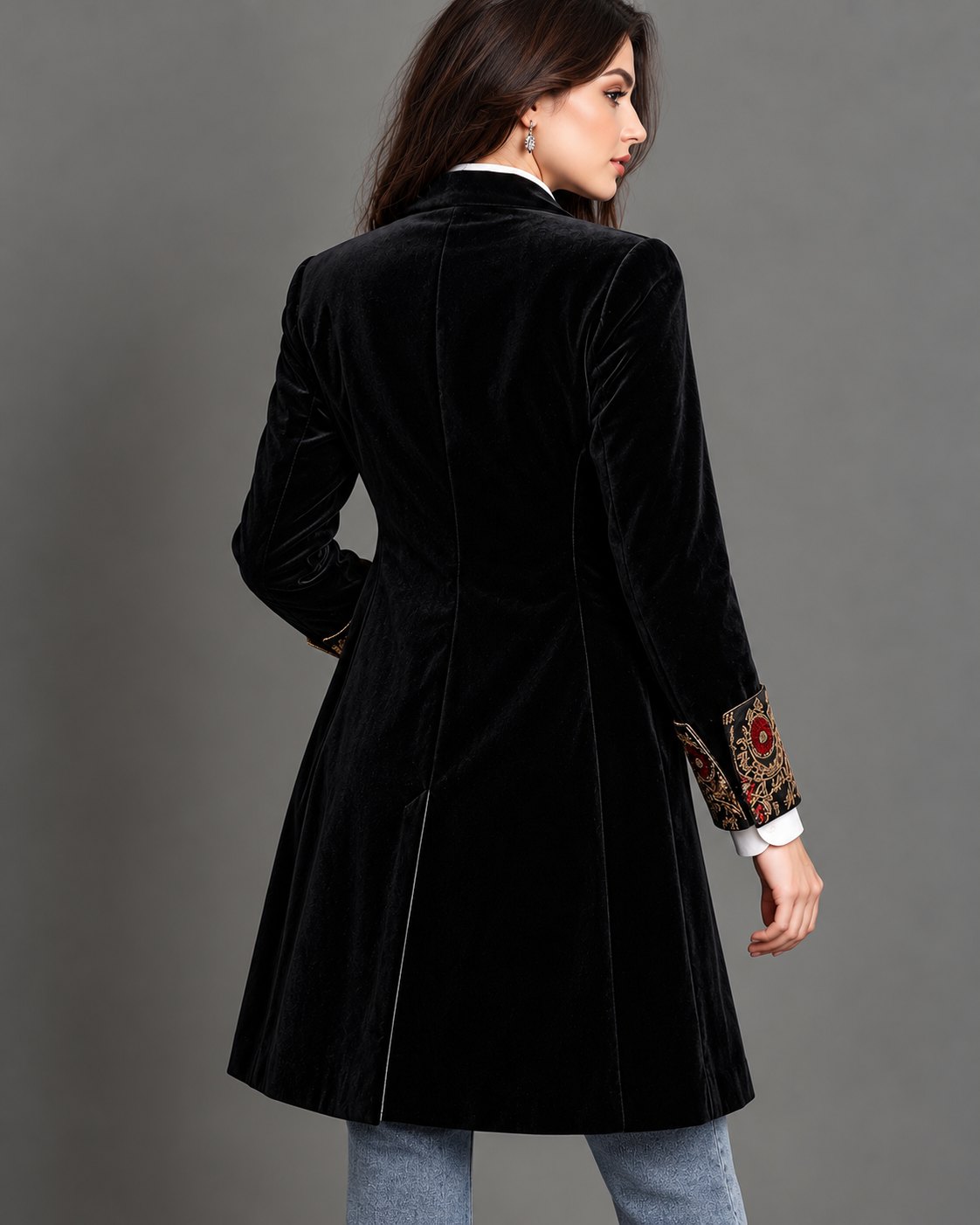 Sandra™ | Elegant Blazer with Baroque Print