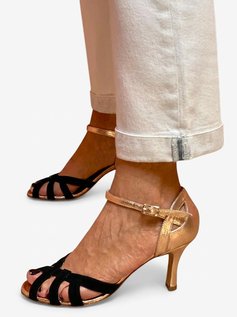 DANARIAH™ SIGNATURE COMFORT PUMPS BLACK