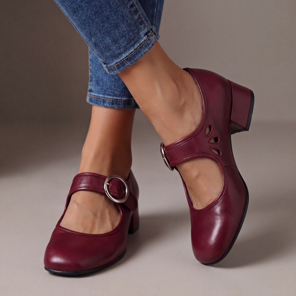 Sharon™ | Orthopedic Pumps with Strap 2