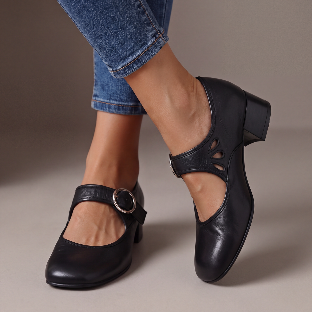 Laura™ | Orthopedic Mary Jane Shoes with Strap