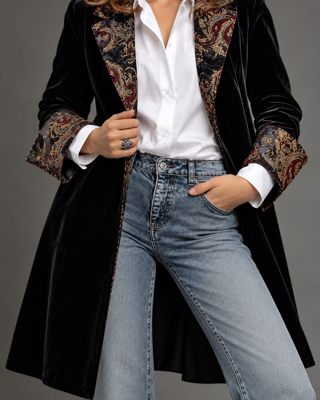 Sandra™ | Elegant Blazer with Baroque Print