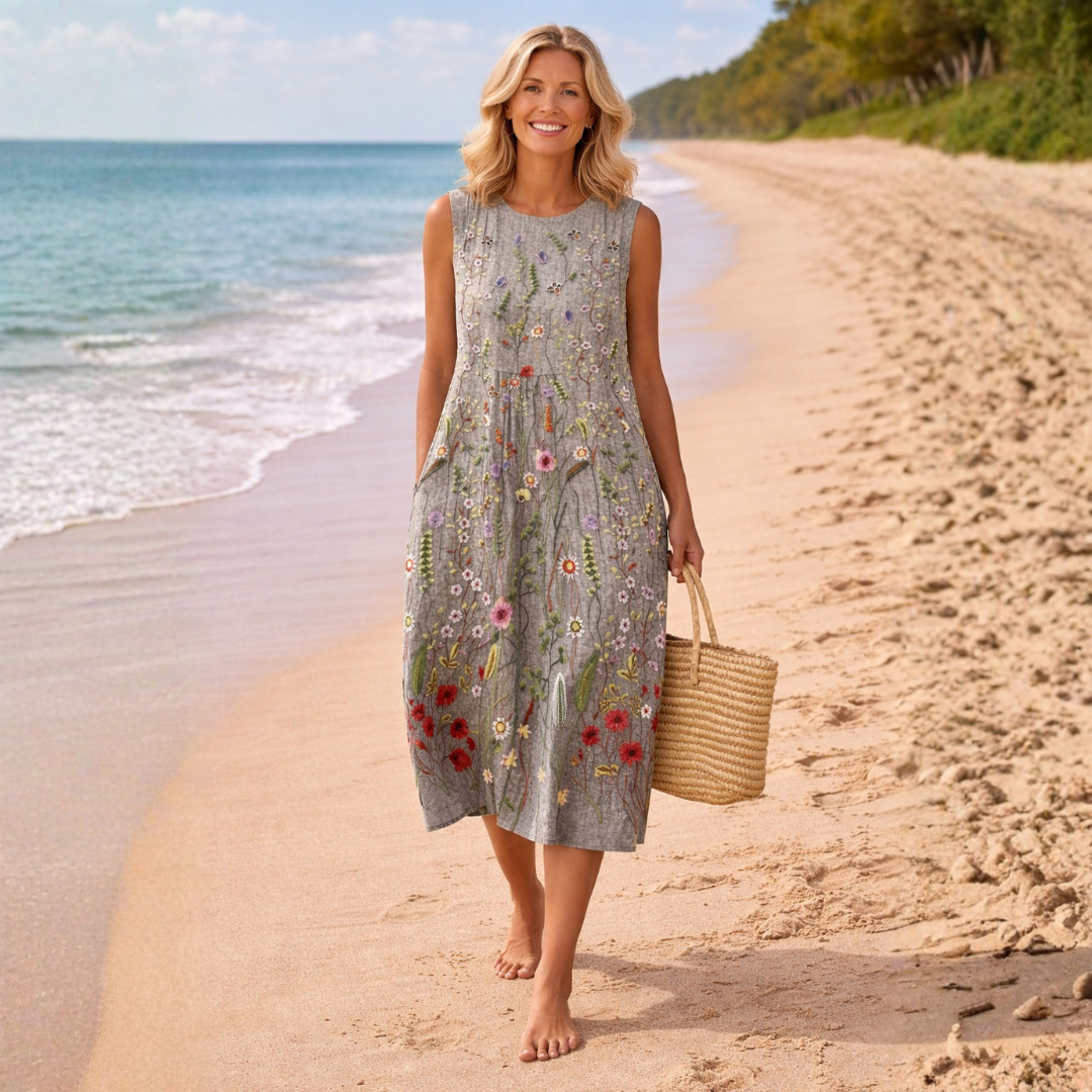 Annika | Wildflower Midi Dress in Black - Classic Design in Comfortable Material