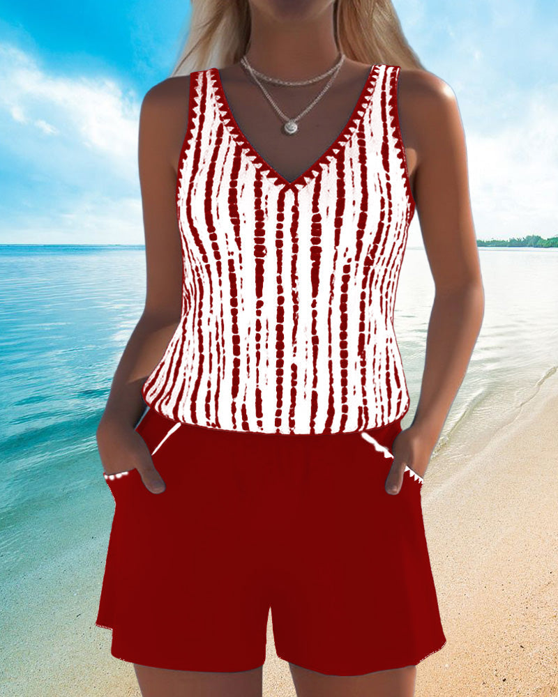 Casual Two-Piece Swimsuit with Pockets and V-Neck Print