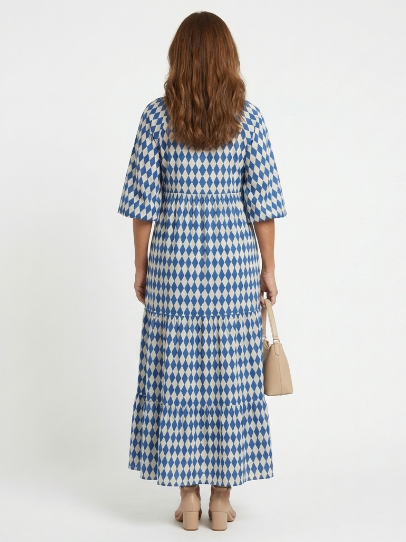 Elodie™ | Tummy-Flattering Diamond Print Midi Dress