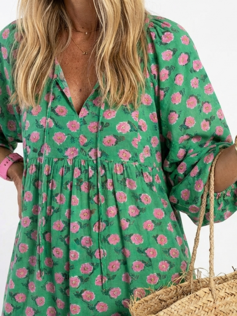 Fiora™ | Tummy-Flattering Floral Midi Dress
