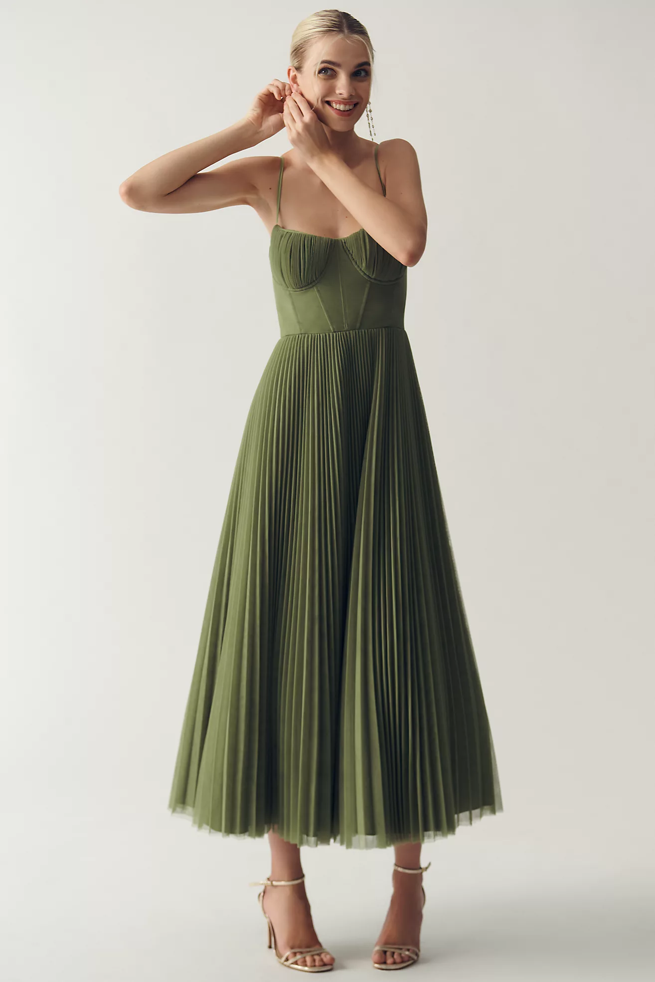 Lily™ | Elegant Tummy-Flattering Pleated Maxi Dress