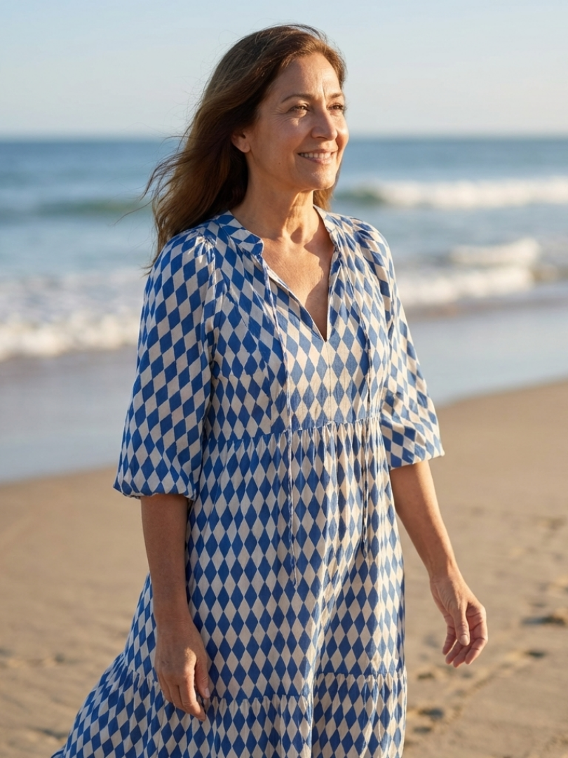 Elodie™ | Tummy-Flattering Diamond Print Midi Dress