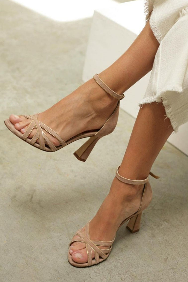 VICTORIA™ SLIM PATCHWORK POINTED TOE PUMPS