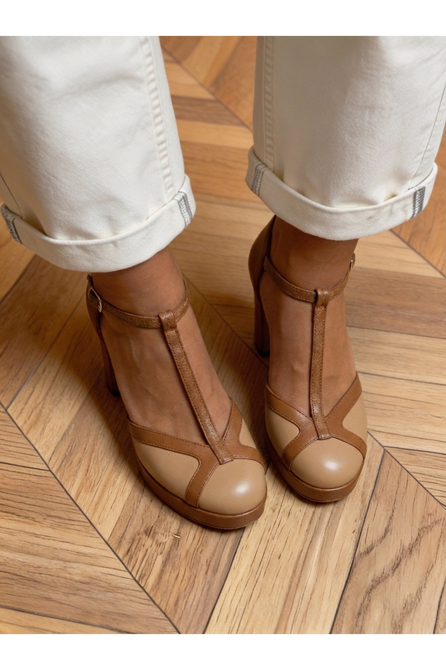 NADIA™ CHIC VINTAGE HEELS