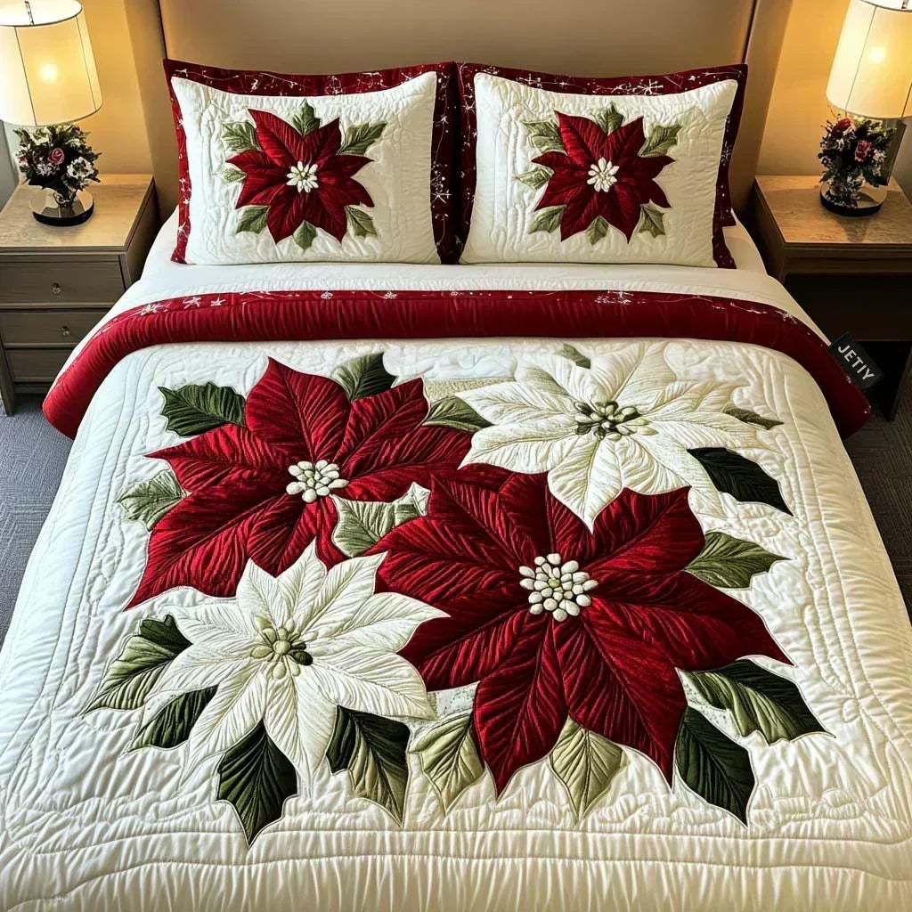 Matelassé Bed Set 3-Piece – Winter Poinsettia