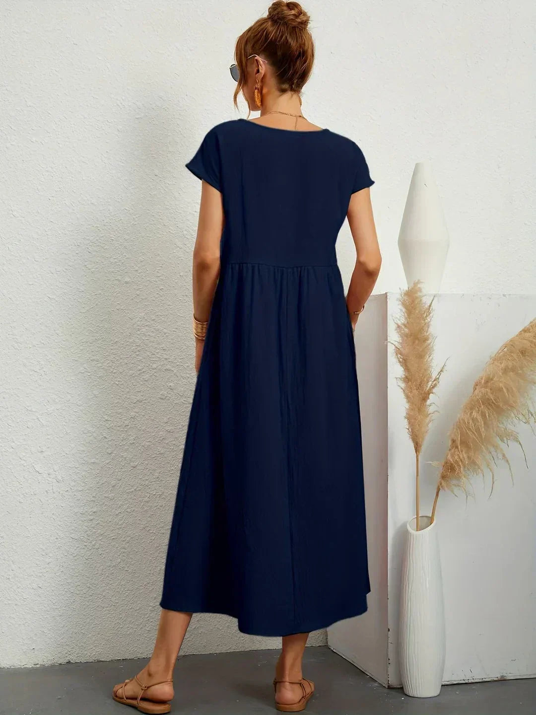 Gabriela™ | Fluid midi dress of timeless elegance
