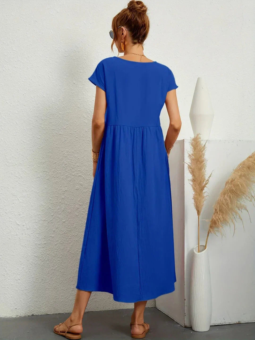 Gabriela™ | Fluid midi dress of timeless elegance