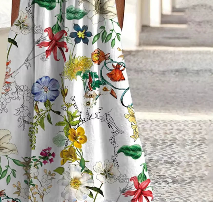 Maren™ | Tummy-Flattering Floral Maxi Dress