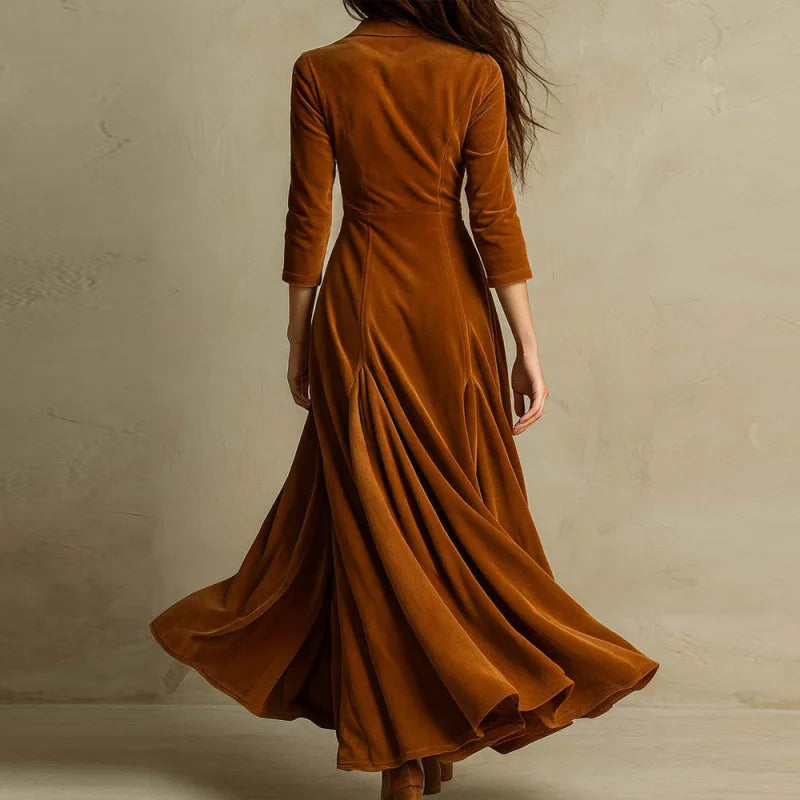 Mirella™ | Maxi Dress in Flowing Velvet