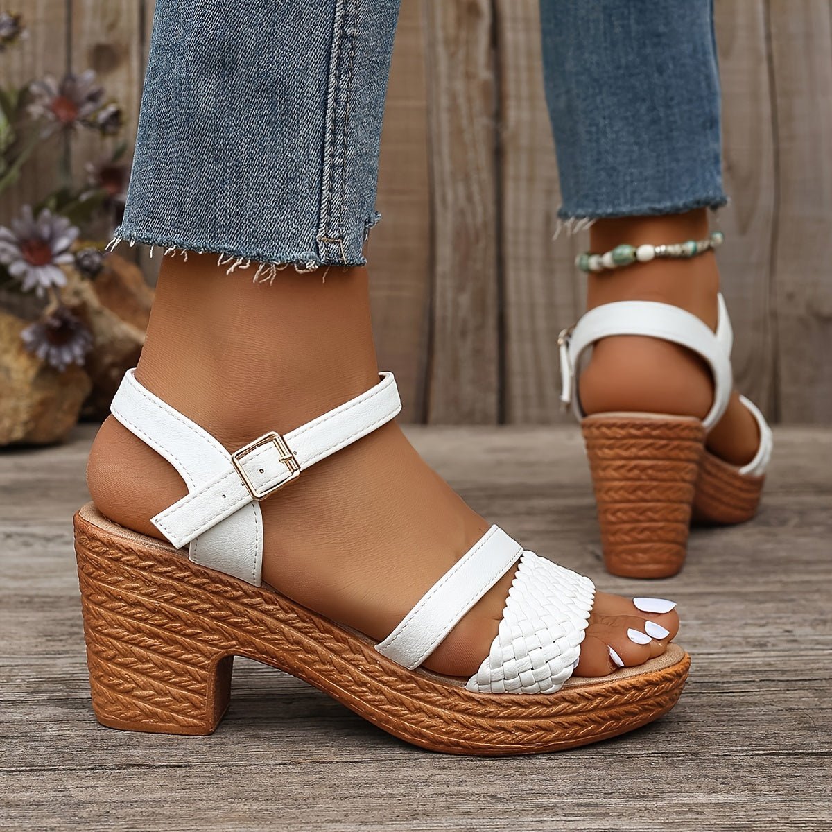 Aira | Woven Sandals