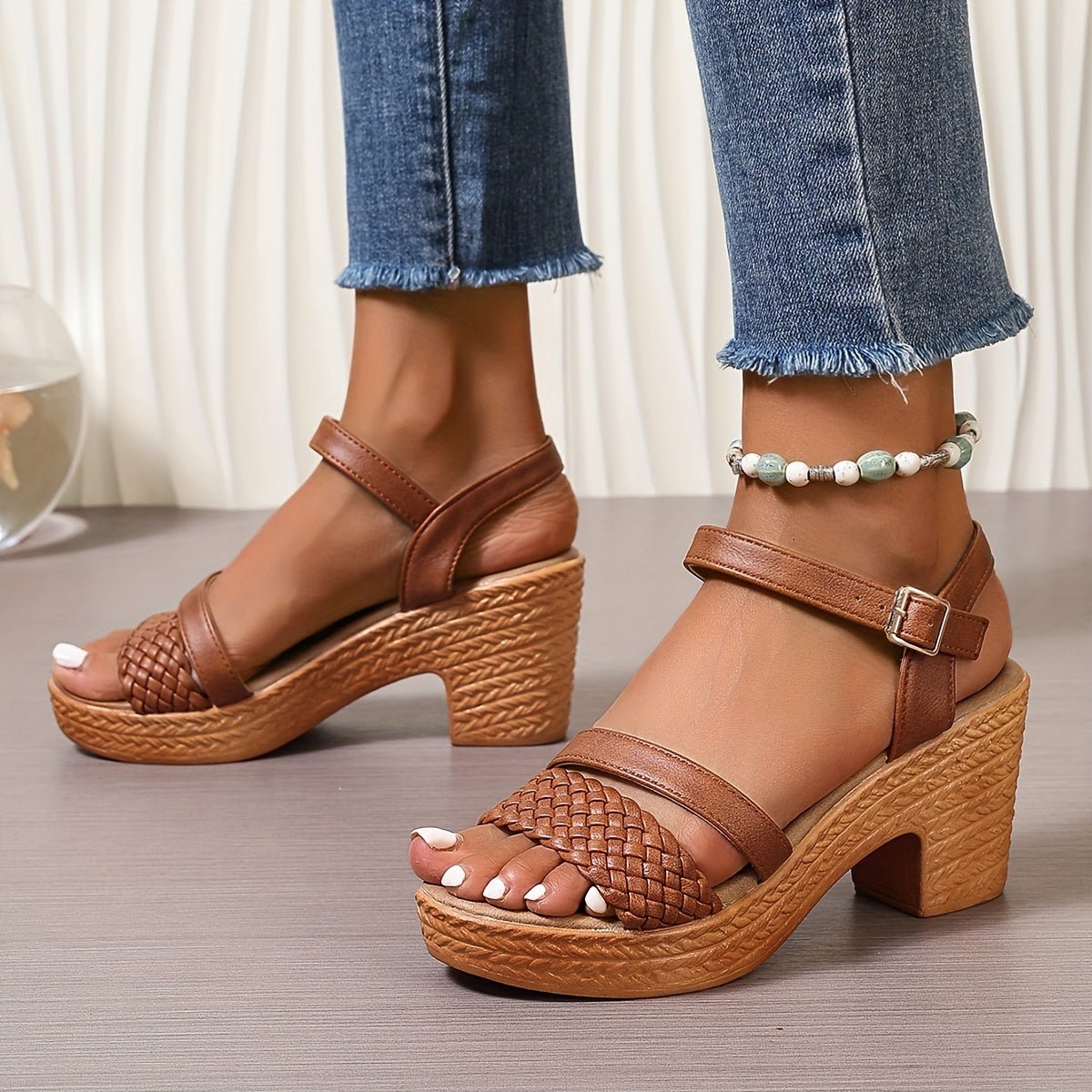Aira | Woven Sandals