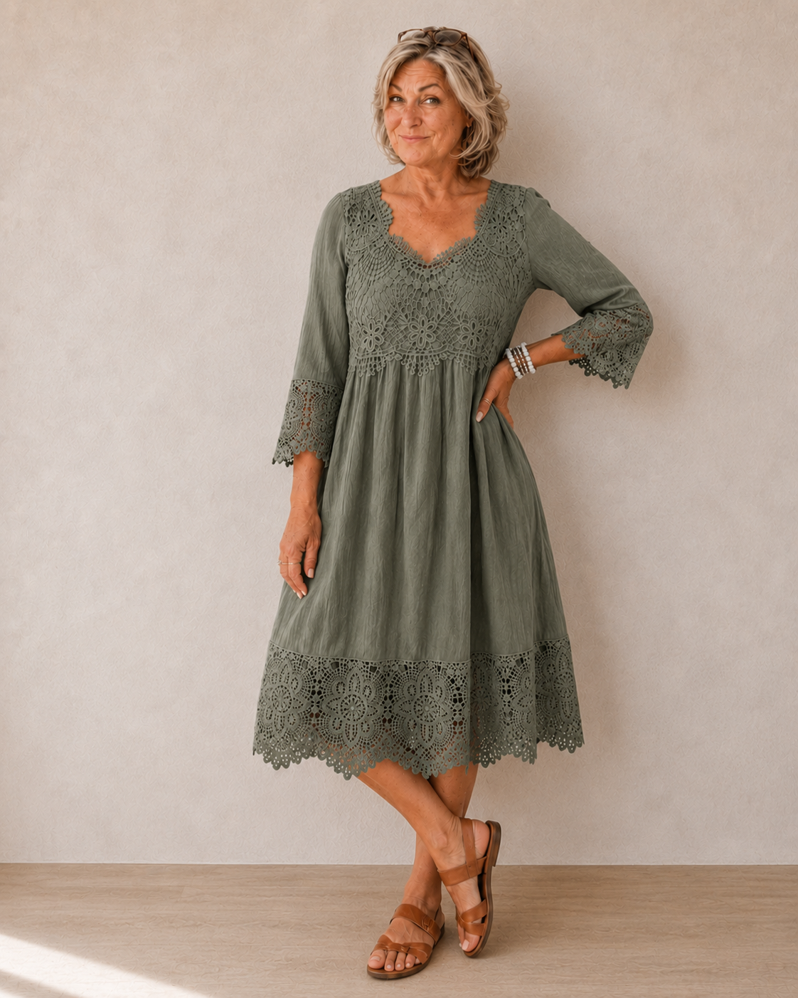 Isabella™ | Belly-flattering Lace Midi Dress