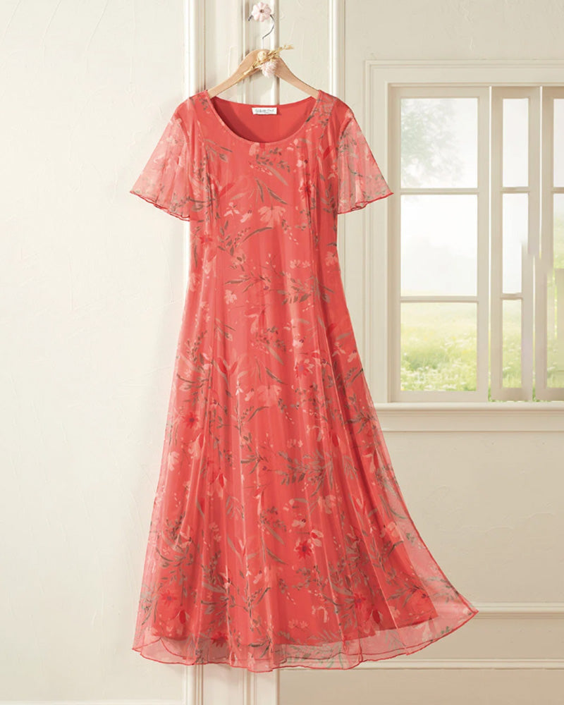 María | Loose and Light Floral Midi Dress