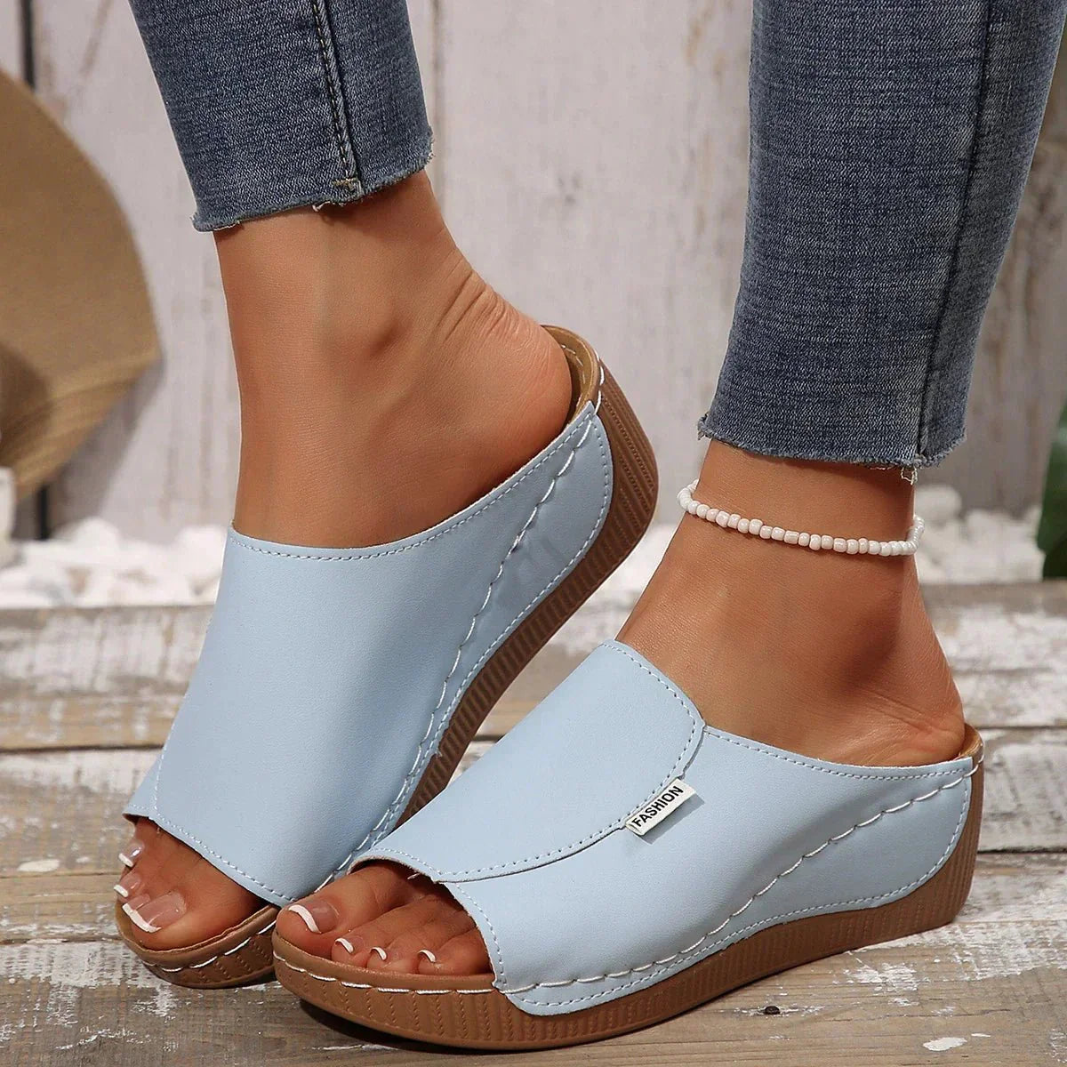 Mia | Slip-On Sandals