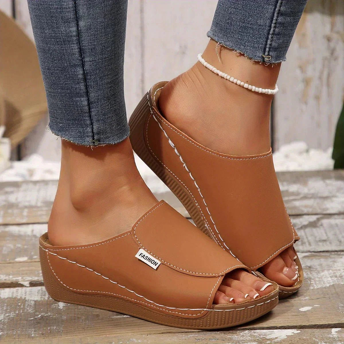 Mia | Slip-On Sandals