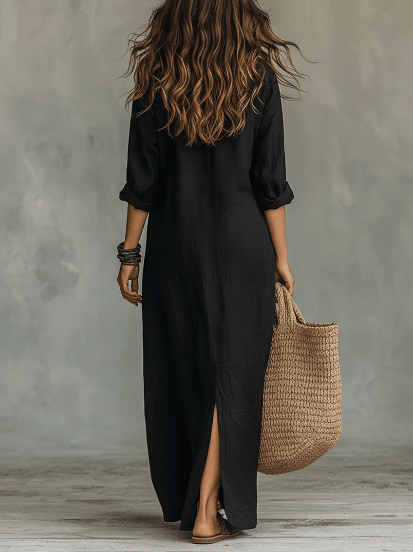 Soline™ | Maxi black fitted dress with buttons